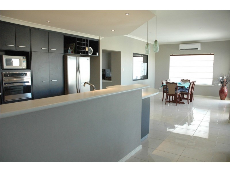 10 Ajax Drive, Wandina WA 6530