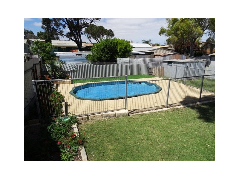5 James Street, Geraldton WA 6530