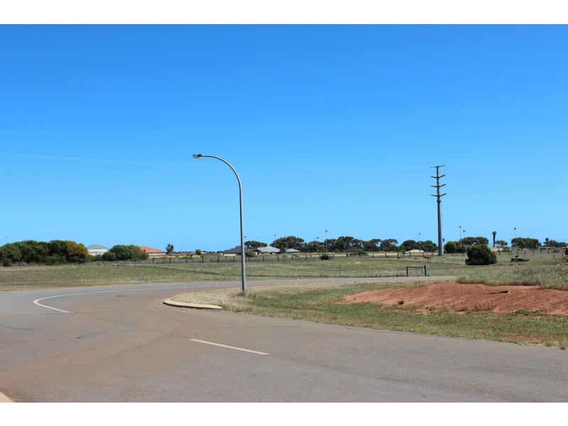 16 Lynch Way, Utakarra WA 6530