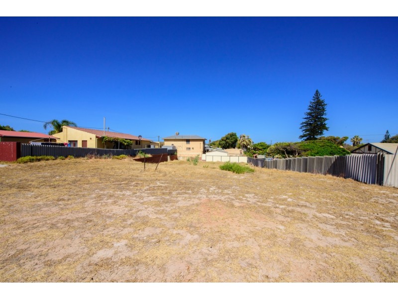 201 Evans Street, Beachlands WA 6530