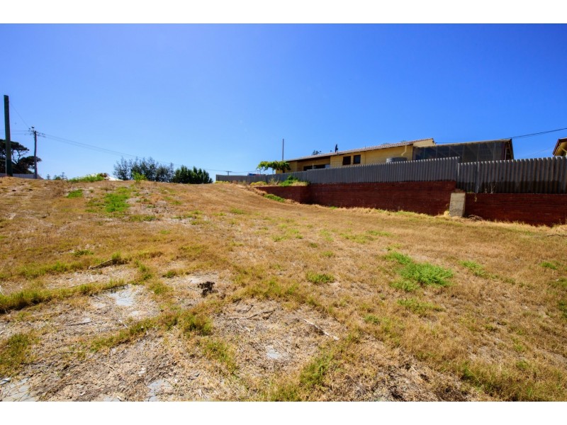 201 Evans Street, Beachlands WA 6530