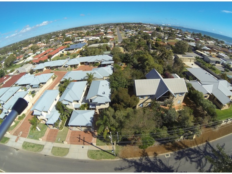 20 Crowtherton Street, Bluff Point WA 6530