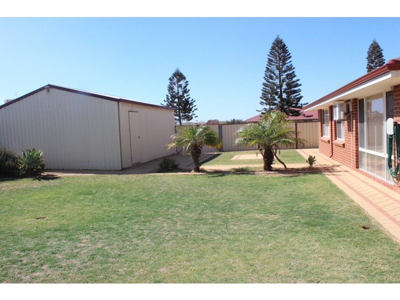 40 Winnetta Ridge, Wandina WA 6530