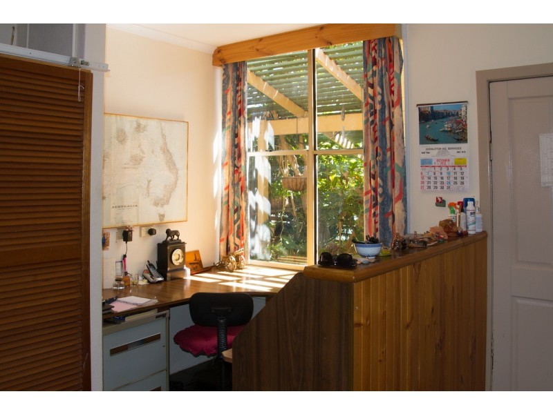 210 Nanson-Howatharra Road, Nanson WA 6532