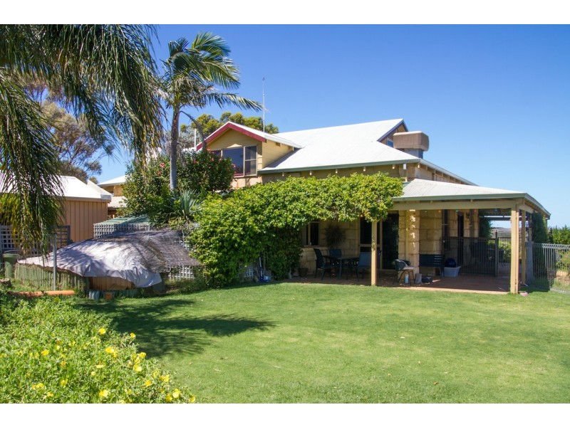 210 Nanson-Howatharra Road, Nanson WA 6532