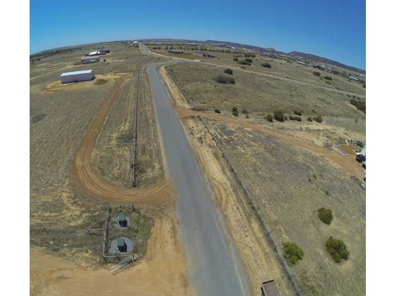 18 Cargeeg Bend, White Peak WA 6532