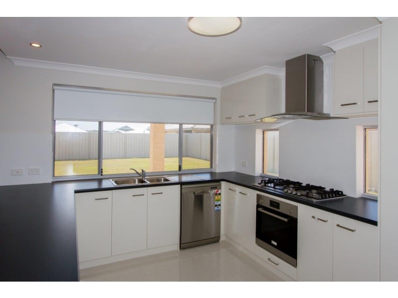 27 Spindrift Vista, Glenfield WA 6532