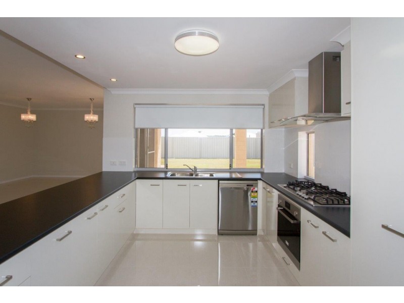27 Spindrift Vista, Glenfield WA 6532