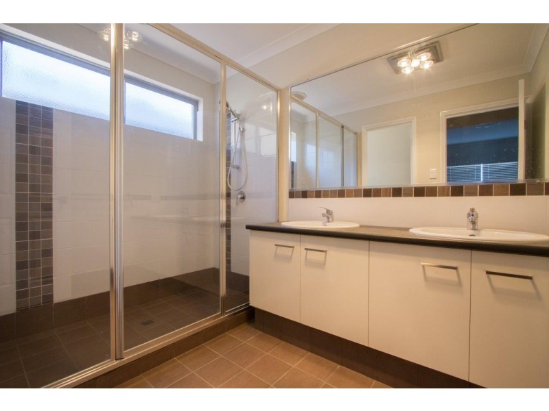 27 Spindrift Vista, Glenfield WA 6532