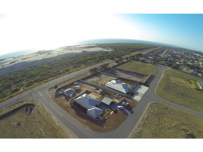 15 Evana Terrace, Wandina WA 6530