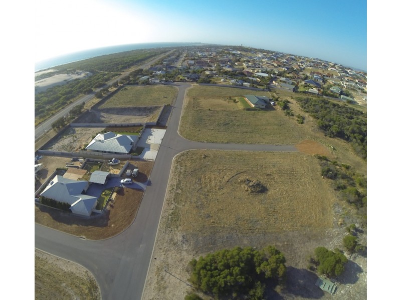 15 Evana Terrace, Wandina WA 6530