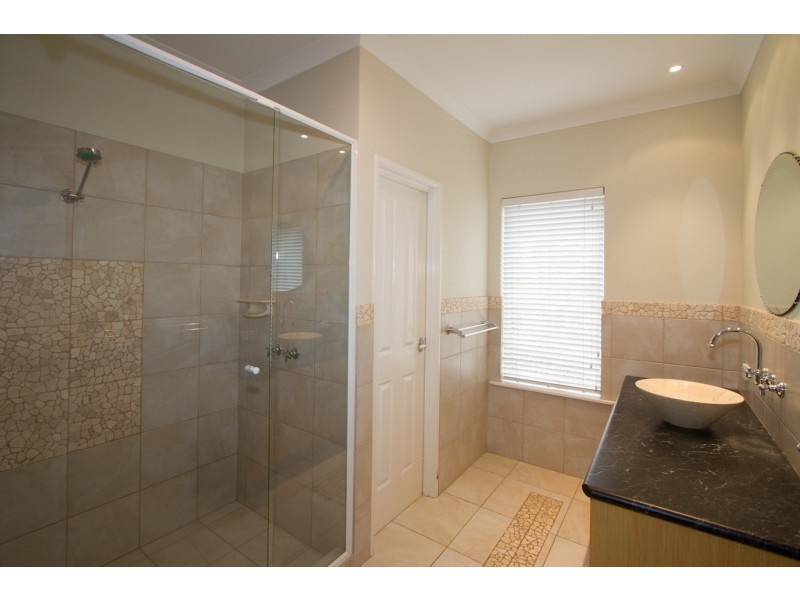 6 Rustic Court, Strathalbyn WA 6530