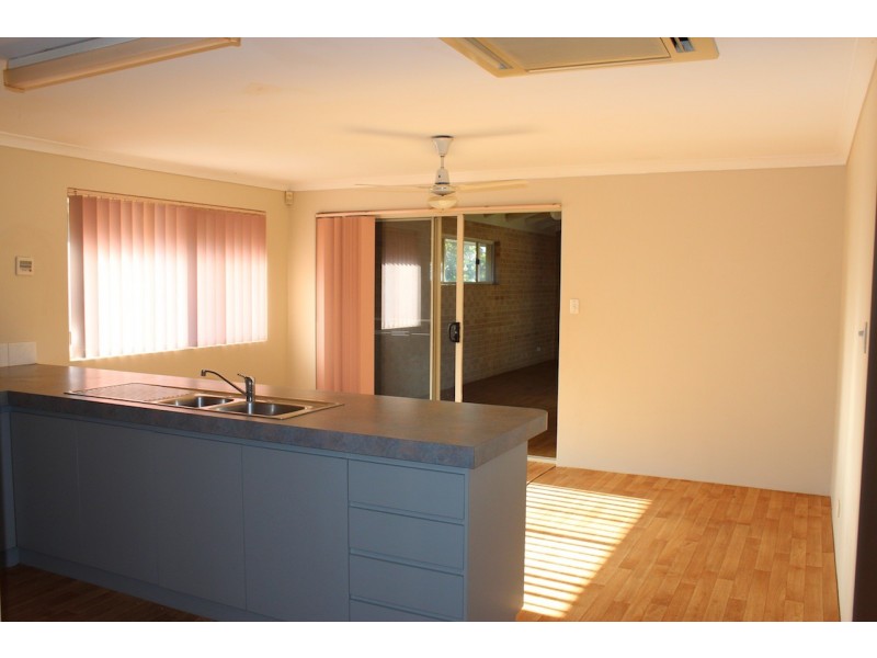 11 Naomi Way, Karloo WA 6530