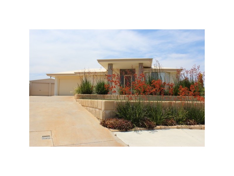 23 Mildwaters Place, Mount Tarcoola WA 6530