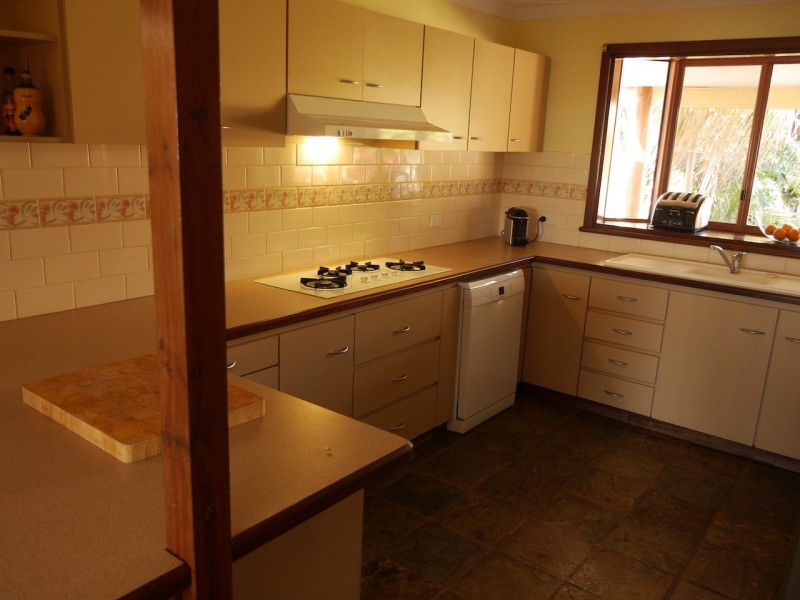 33 Bayview Street, Mount Tarcoola WA 6530