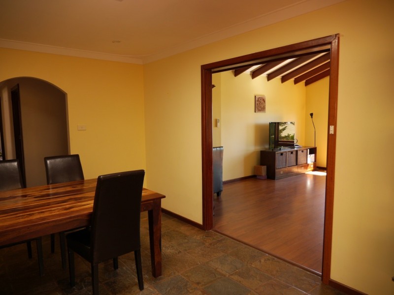 33 Bayview Street, Mount Tarcoola WA 6530