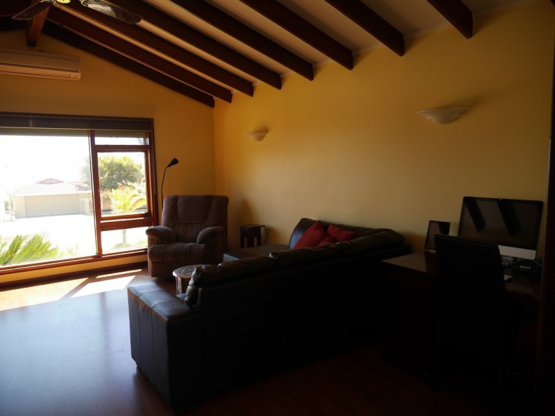 33 Bayview Street, Mount Tarcoola WA 6530