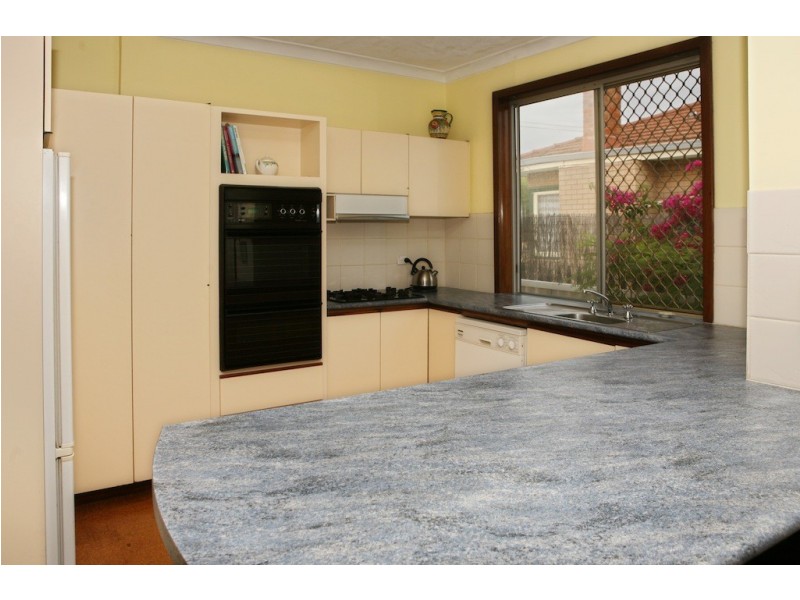 16 Askew Road, Geraldton WA 6530