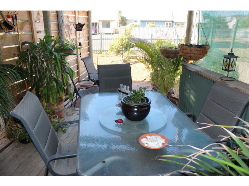 16 Whitfield Street, Beachlands WA 6530