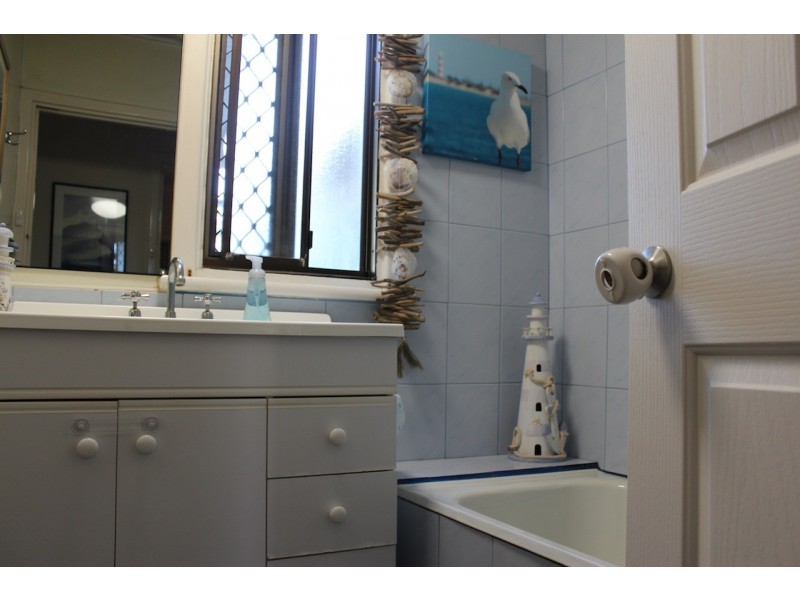 16 Whitfield Street, Beachlands WA 6530