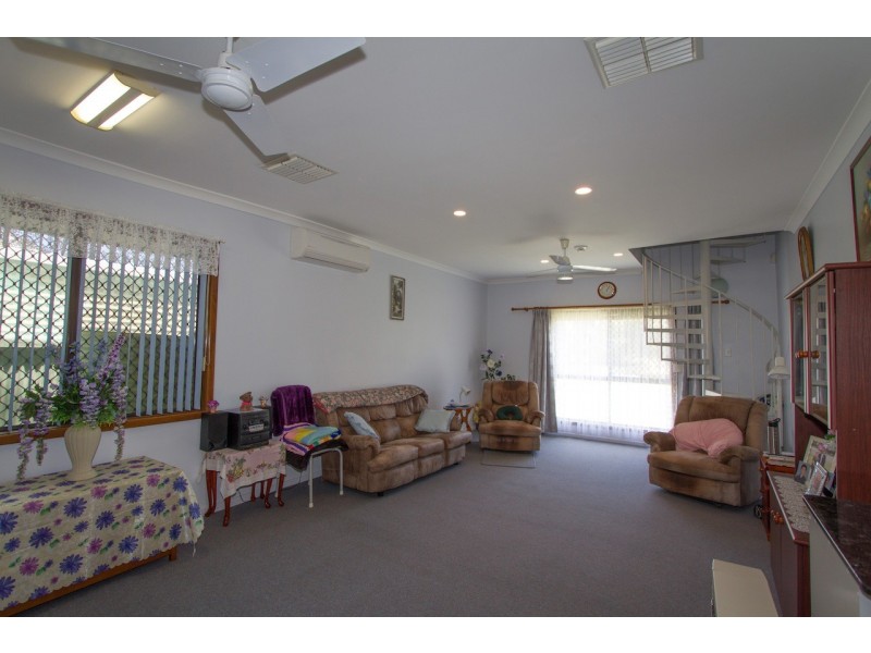 27 Felicia Street, Rangeway WA 6530