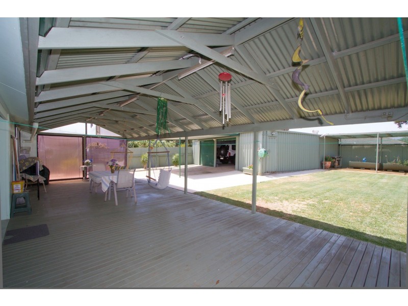 27 Felicia Street, Rangeway WA 6530