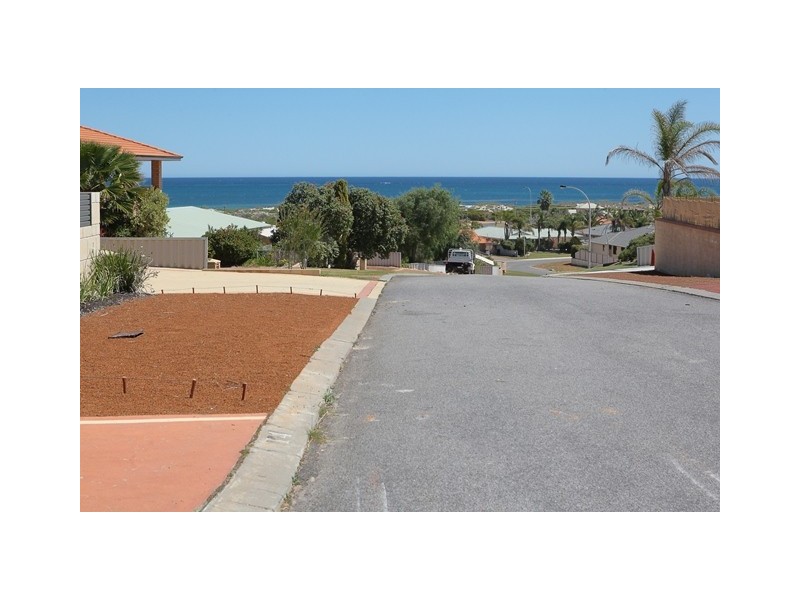 12 Conch Rise, Wandina WA 6530