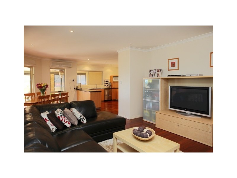 12 Conch Rise, Wandina WA 6530