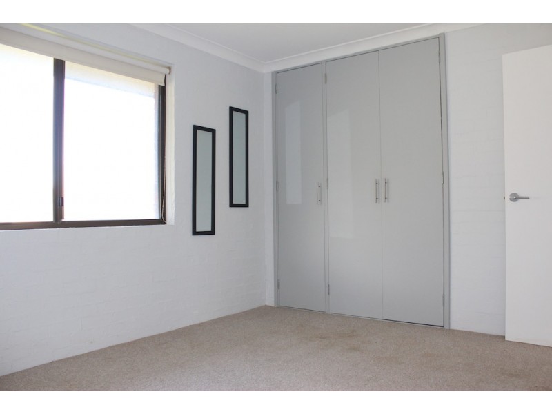 5 Lockyer Road, Tarcoola Beach WA 6530