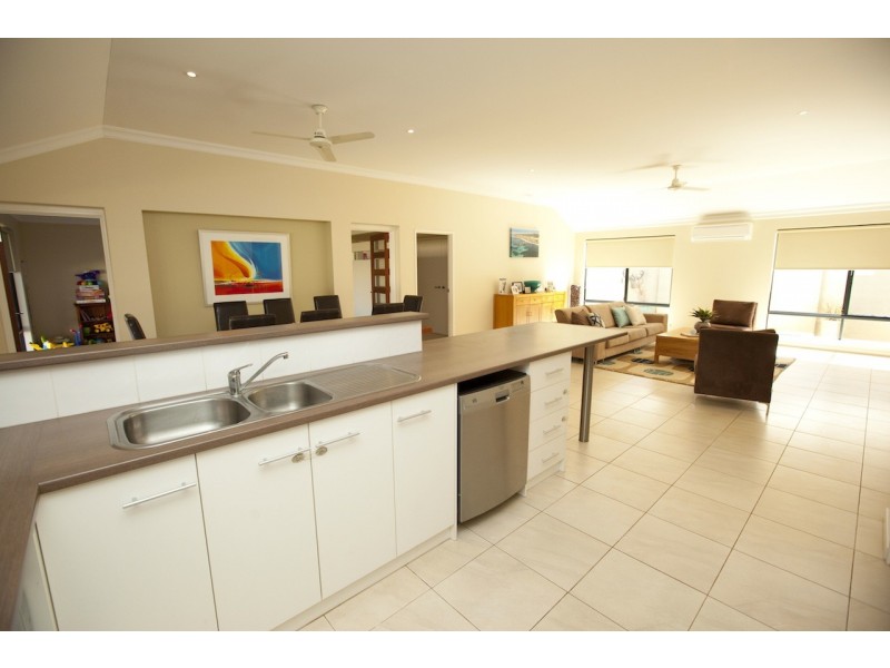 20 Dove Place, Wandina WA 6530