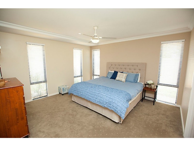 20 Dove Place, Wandina WA 6530