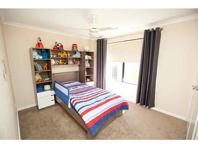 20 Dove Place, Wandina WA 6530