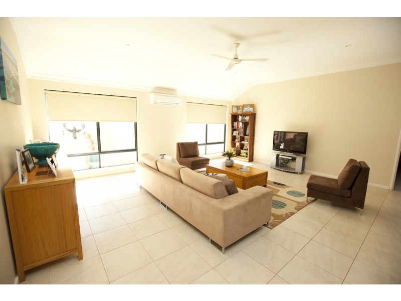 20 Dove Place, Wandina WA 6530