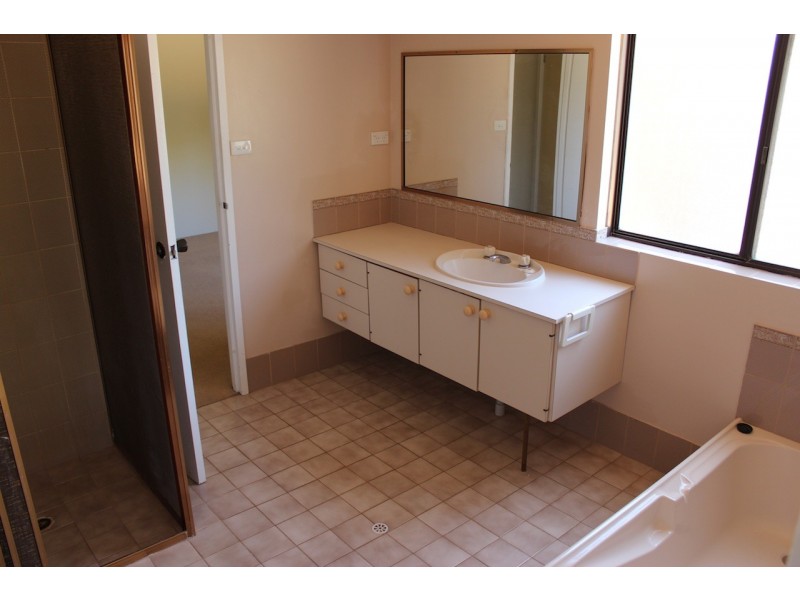 10 Pinner Place, Tarcoola Beach WA 6530