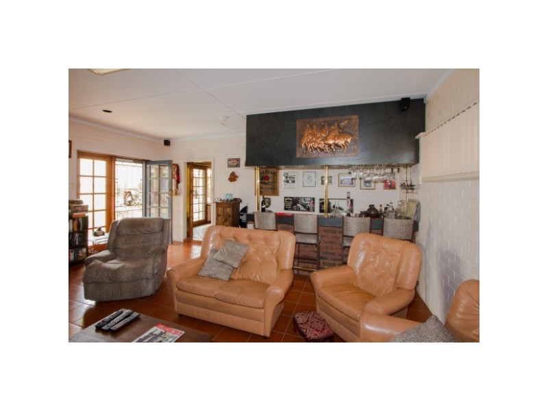 31 Maidstone Street, Mount Tarcoola WA 6530