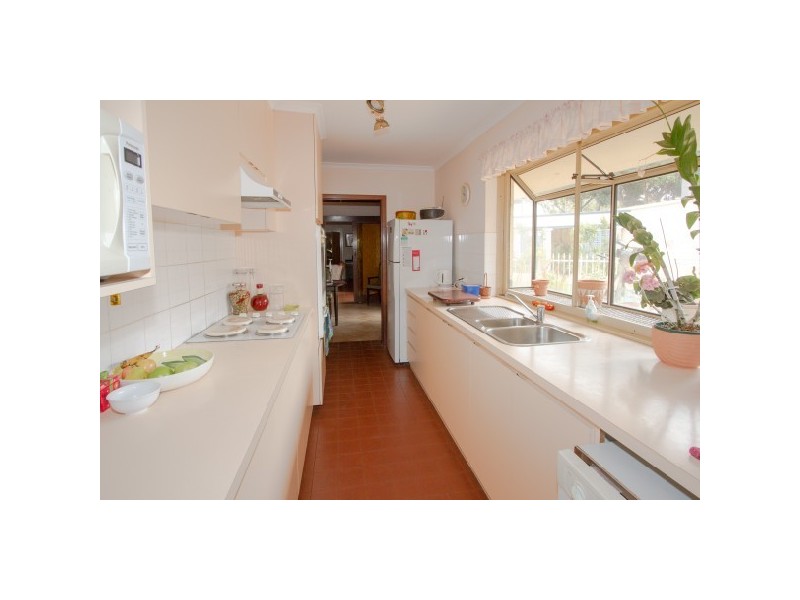 31 Maidstone Street, Mount Tarcoola WA 6530