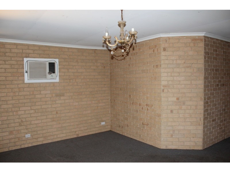 10 Padbury Road, Walkaway WA 6528