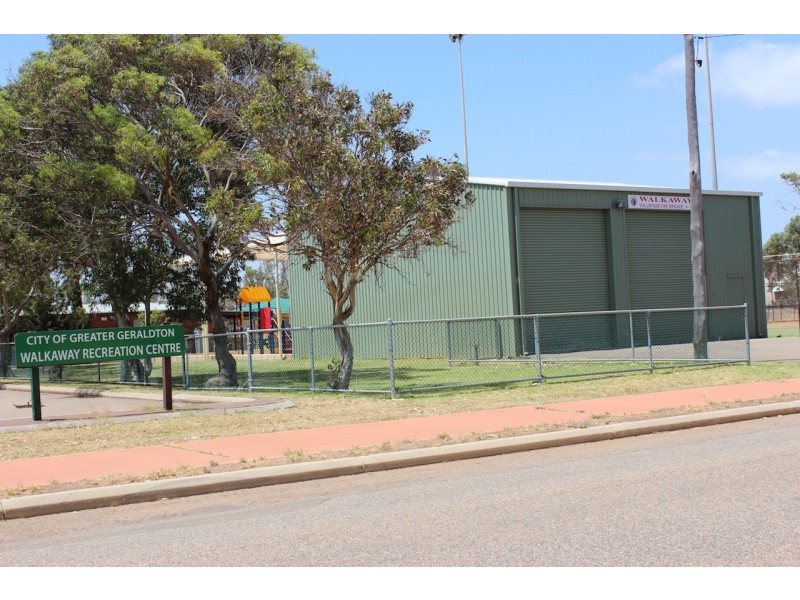 10 Padbury Road, Walkaway WA 6528