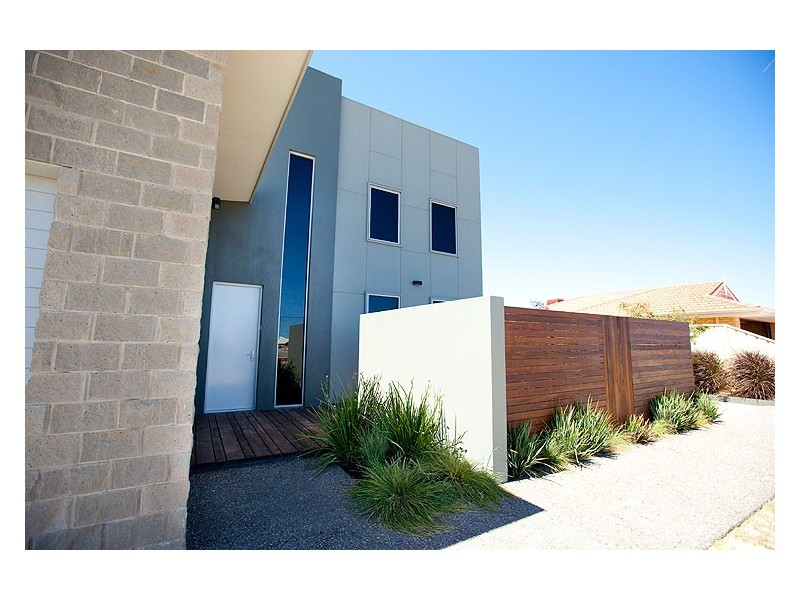 52 Columbus Boulevard, Wandina WA 6530