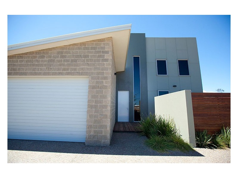 52 Columbus Boulevard, Wandina WA 6530