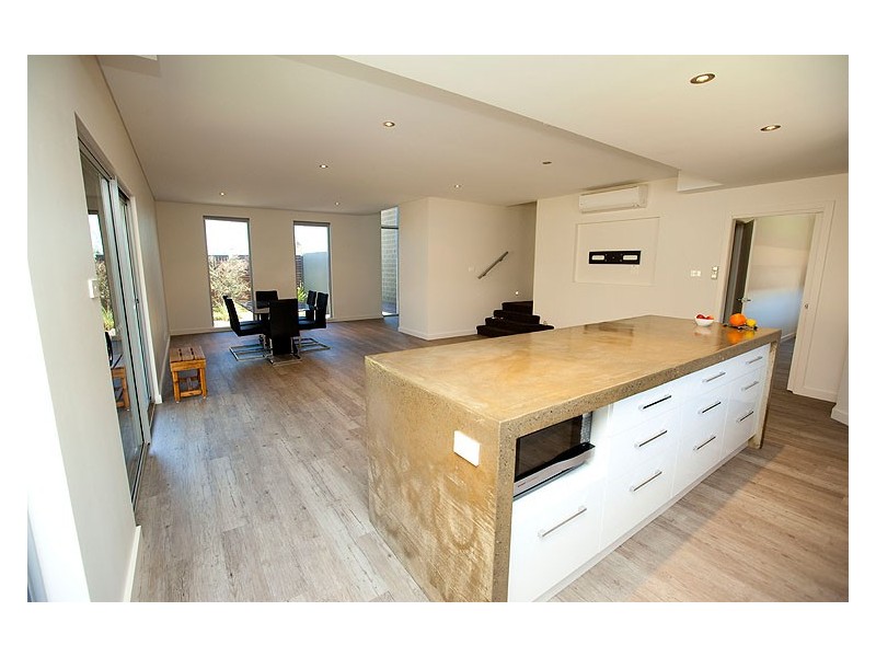 52 Columbus Boulevard, Wandina WA 6530