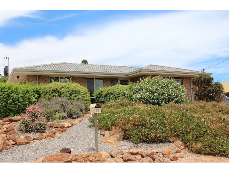 32 River Drive, Cape Burney WA 6532