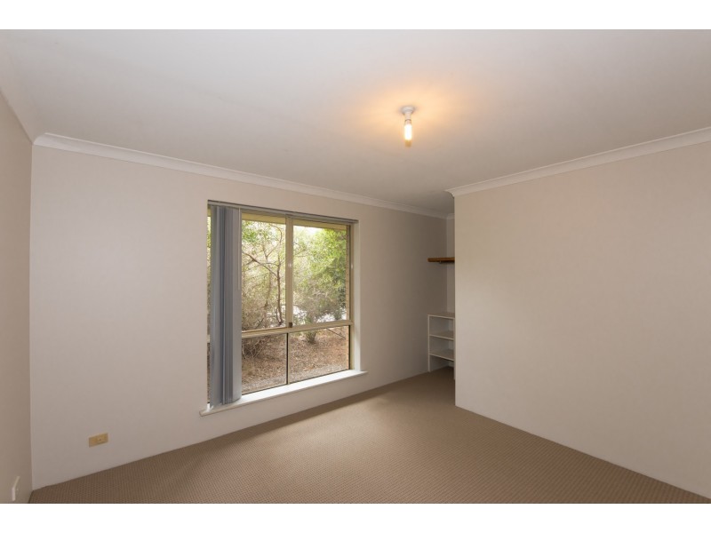 7/4 McDermott Avenue, Wandina WA 6530