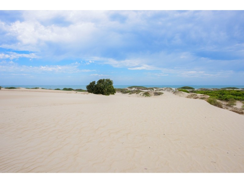 7/4 McDermott Avenue, Wandina WA 6530