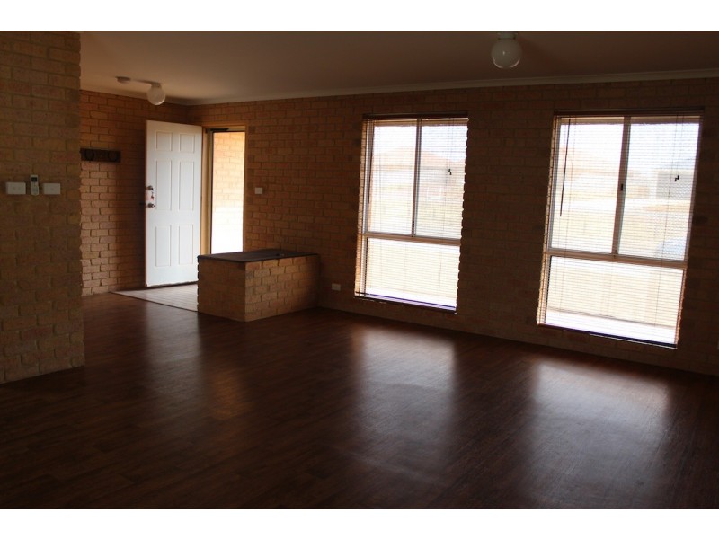 36 Pinyali Way, Waggrakine WA 6530