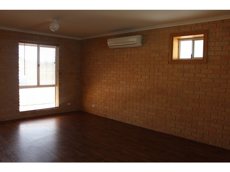 36 Pinyali Way, Waggrakine WA 6530