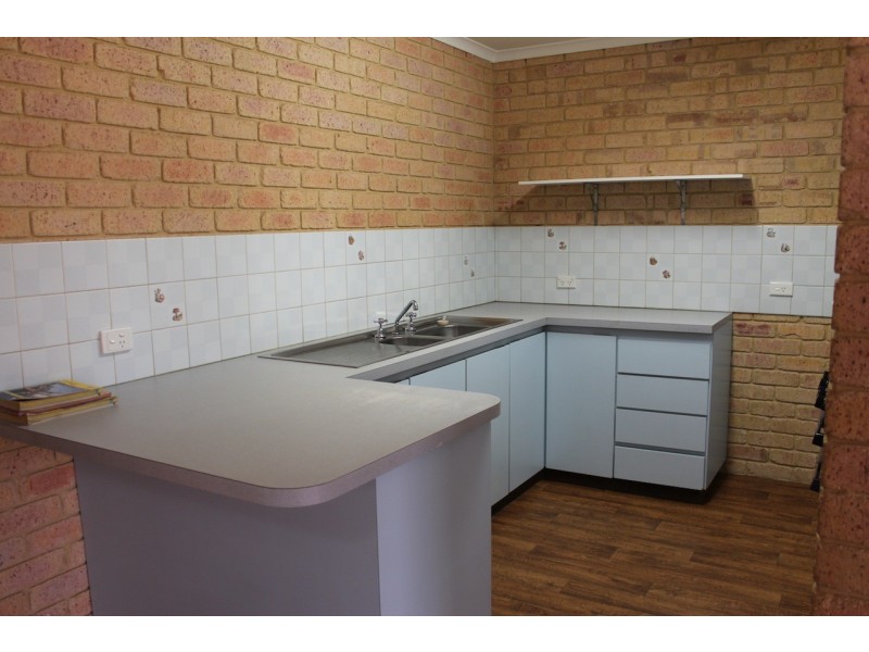 36 Pinyali Way, Waggrakine WA 6530