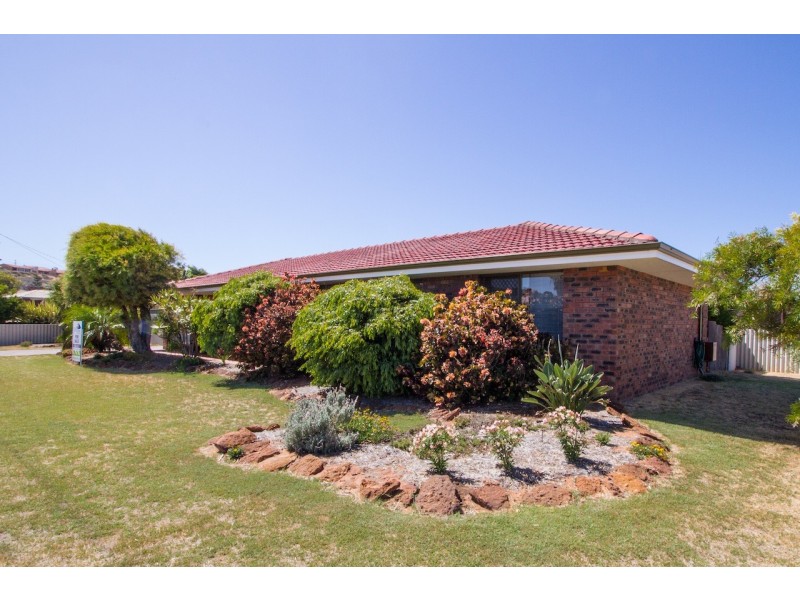 11 Olive Street, Tarcoola Beach WA 6530