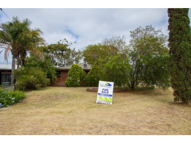 10 Kenny Crescent, Rangeway WA 6530