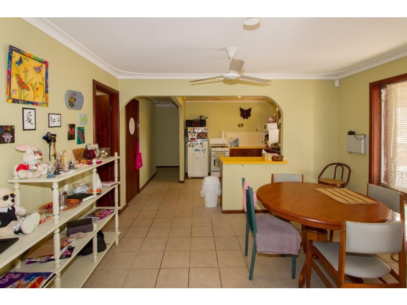 10 Kenny Crescent, Rangeway WA 6530